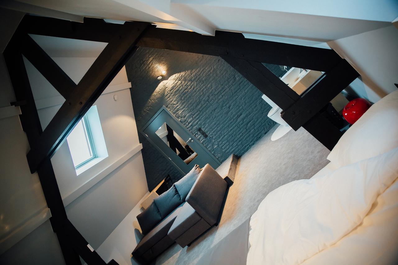 Auberge De L'Abbaye Thuin Екстериор снимка